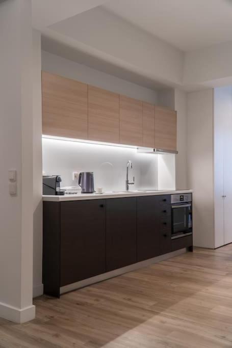 Viola Comfort Suite Athens Exterior photo